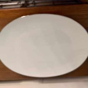 Like New! Style House Porcelain Platinum Ring 16"x12" Oval Serving Platter